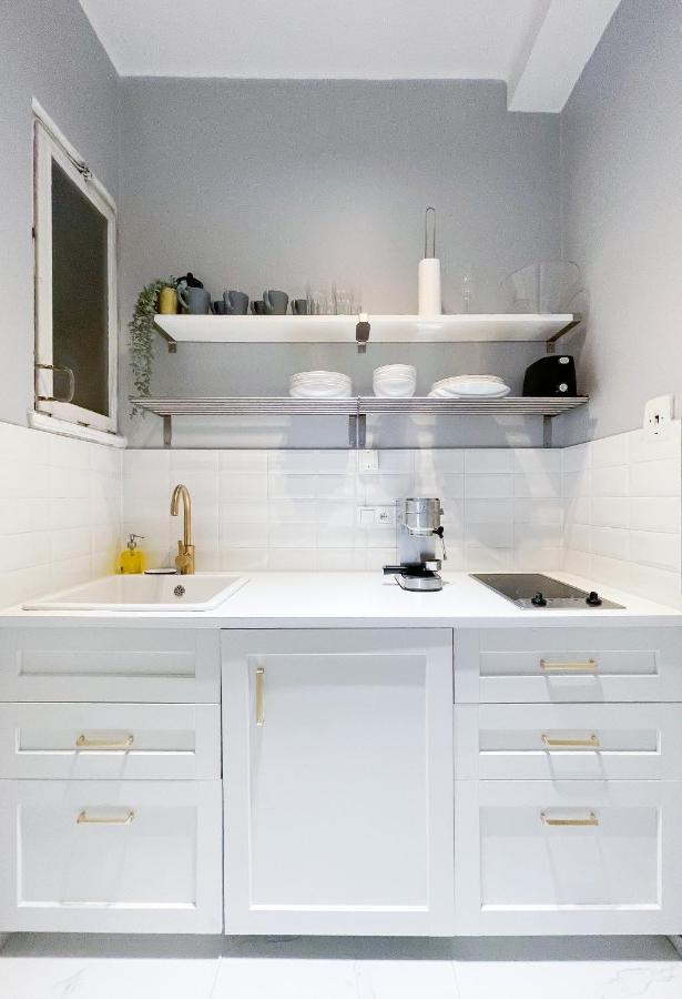 Turnkey I Vintage Terrace Apartment Prága Kültér fotó